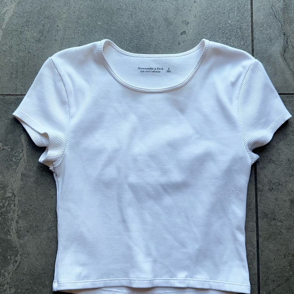 Abercrombie & Fitch Classic White Short Sleeve Tee